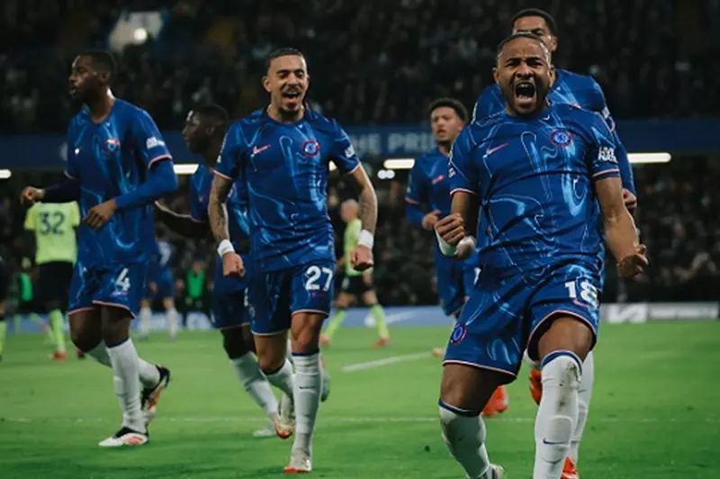 تشيلسي وفيورنتينا وريال بيتيس إلى ربع نهائي دوري المؤتمر الأوروبي